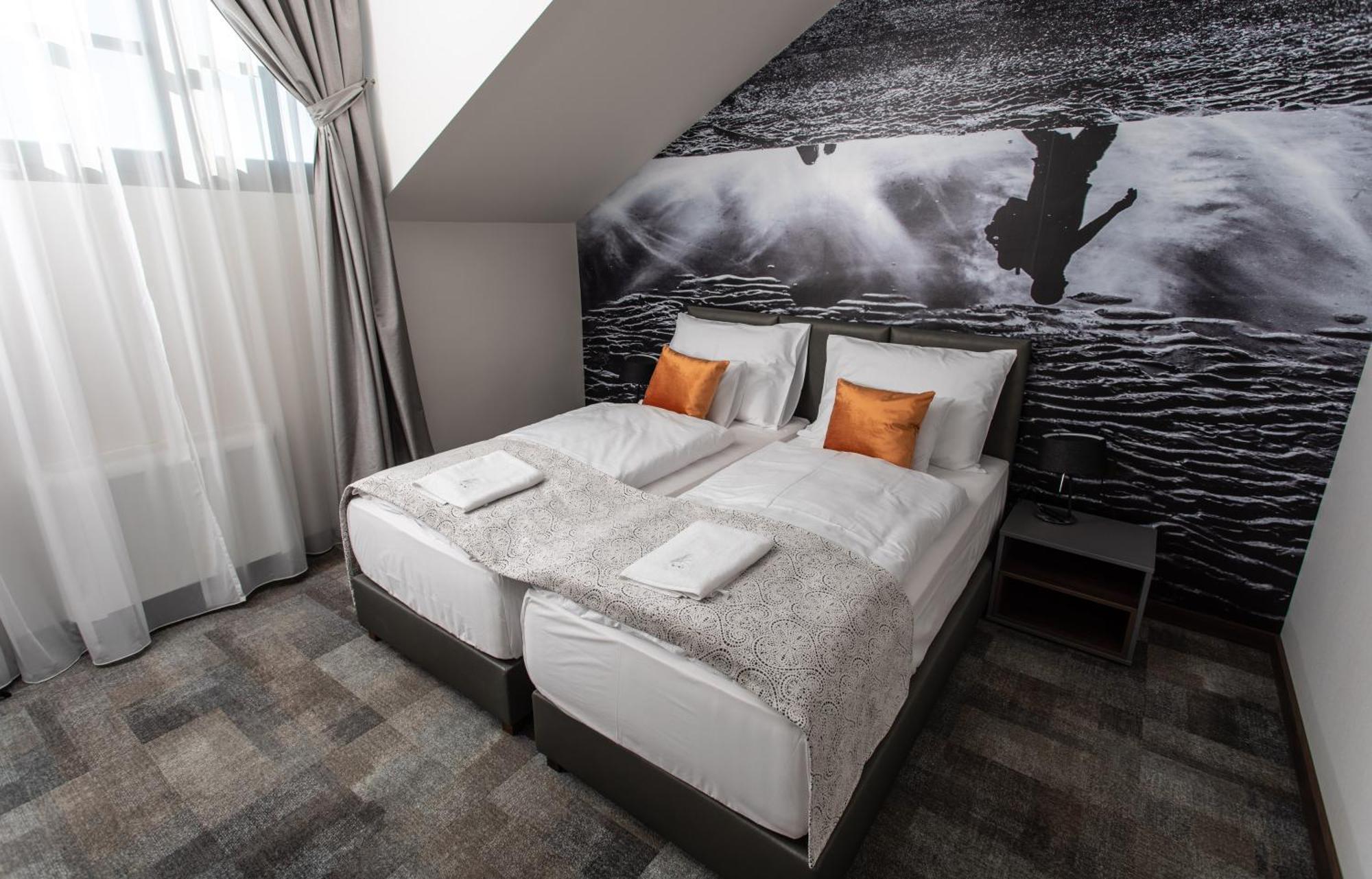 סזומבאת'לי Artis Boutique Hotel מראה חיצוני תמונה