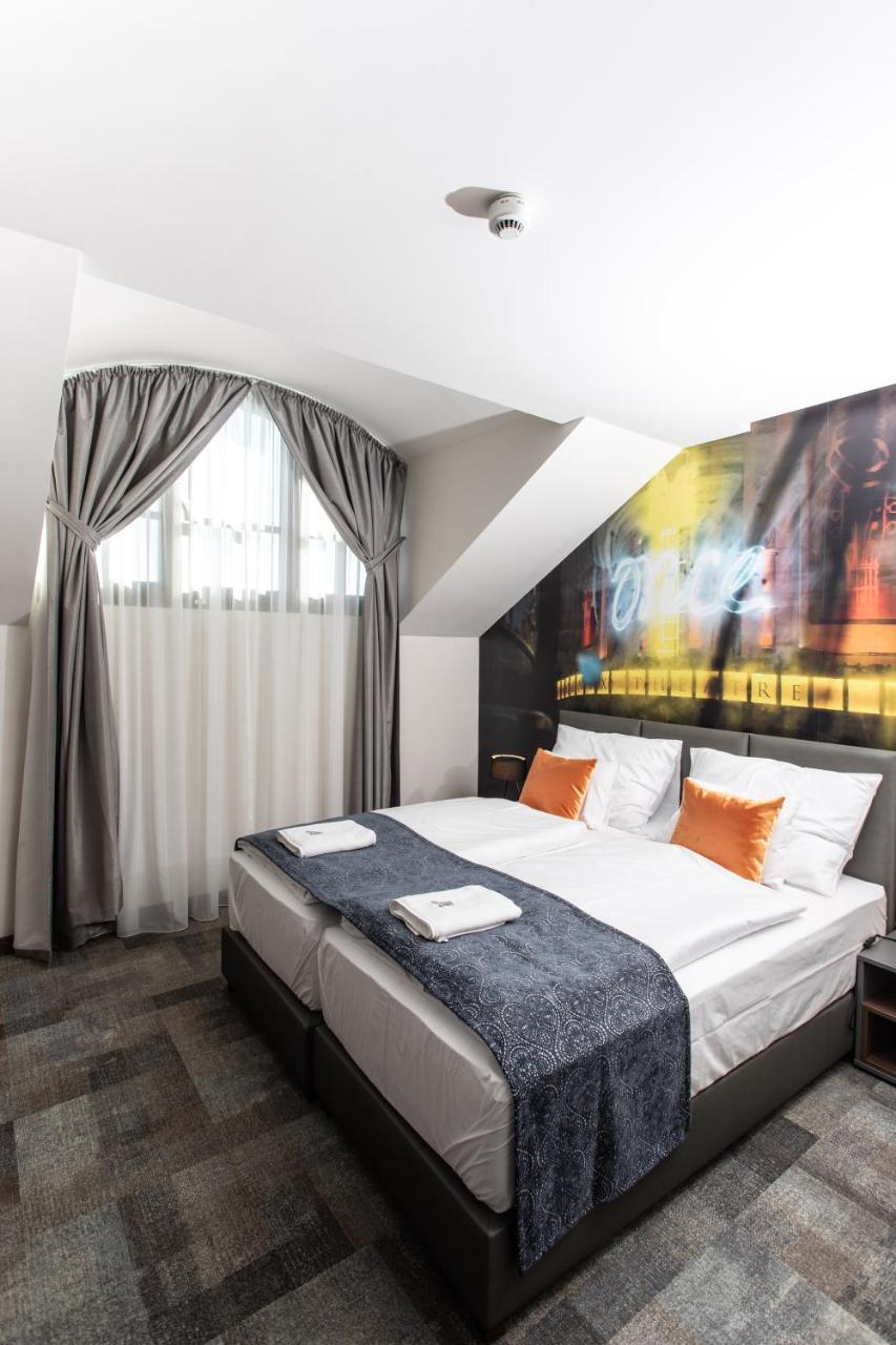 סזומבאת'לי Artis Boutique Hotel מראה חיצוני תמונה