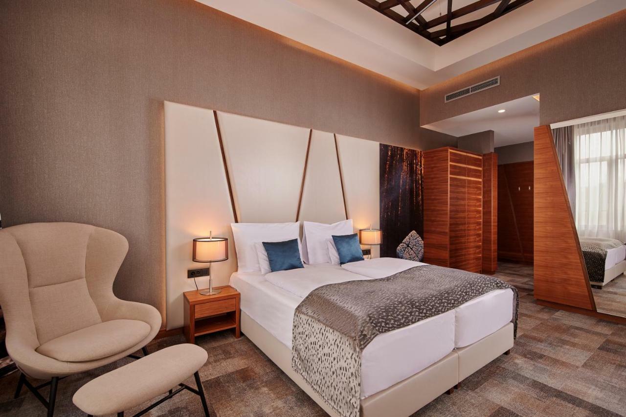 סזומבאת'לי Artis Boutique Hotel מראה חיצוני תמונה