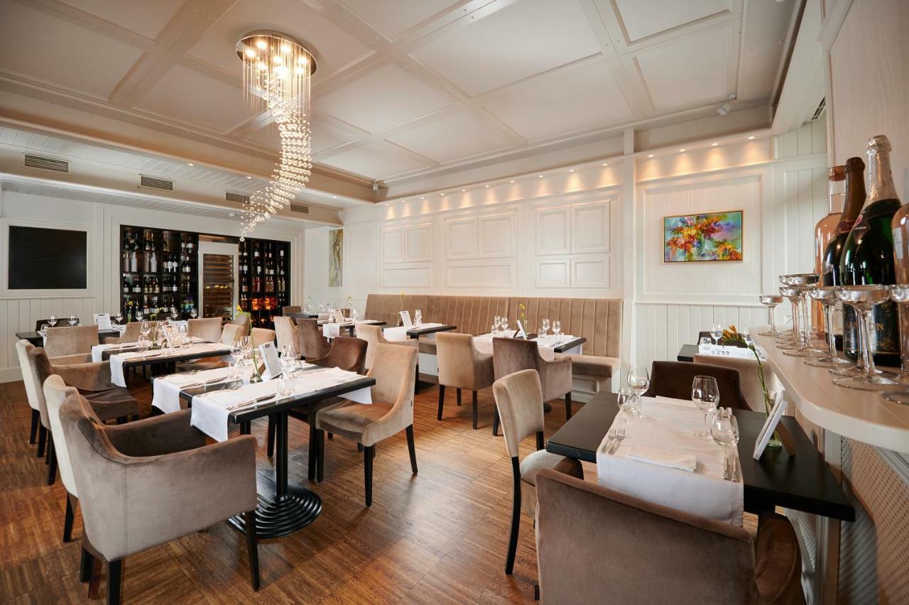 סזומבאת'לי Artis Boutique Hotel מראה חיצוני תמונה